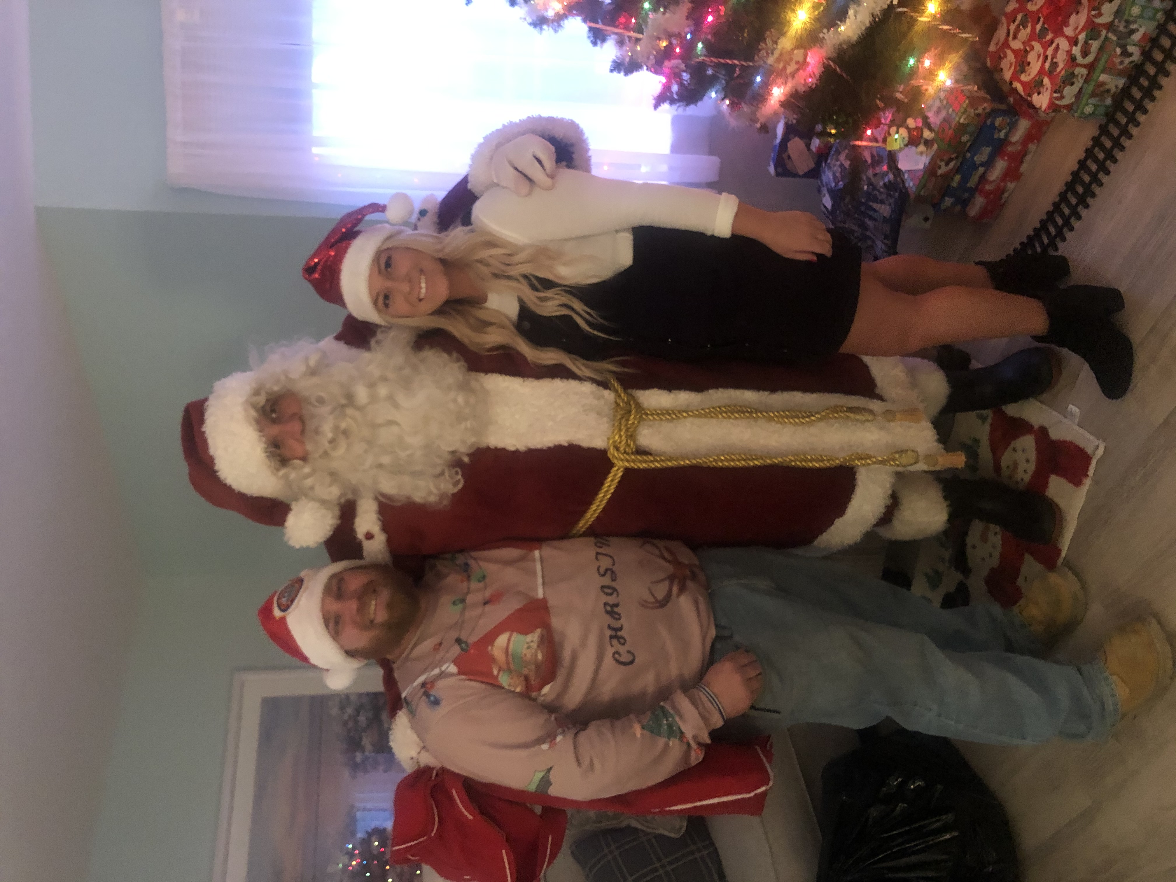 Holiday Santa Claus Family Visit 7