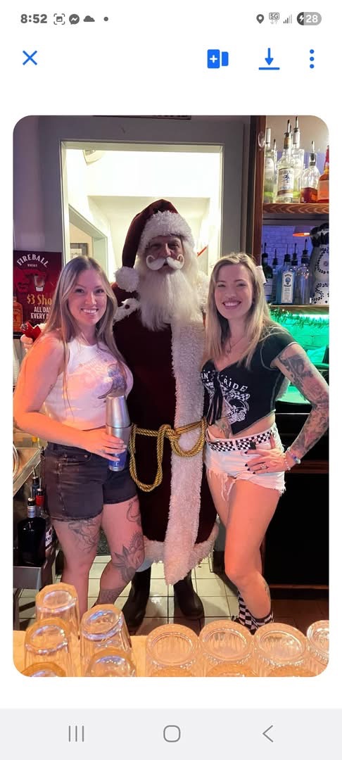 Santa with Malibar Mo's Bartenders